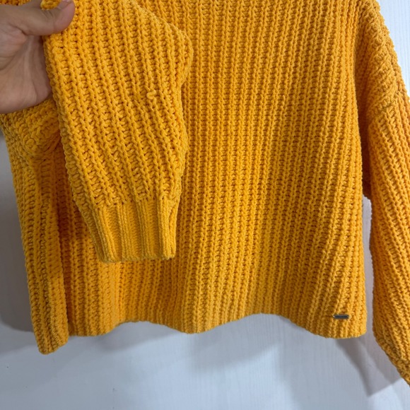 Hollister Yellow Knit Sweater Cropped Long Sleeve Women Size S - Picture 4 of 13